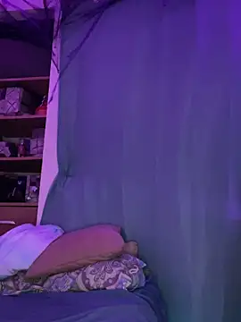 Nina-Chick777 online show from 10.25.25