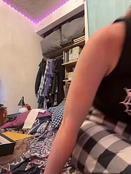 Nina-Chick777 online show from 05.14.26