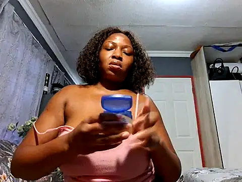 EbonyRose9 online show from 11.05.25