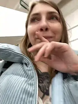 Sunny   Bunny online show from 12.04.24