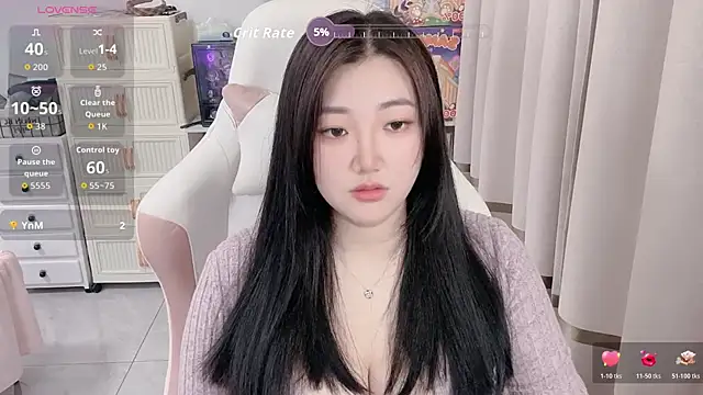 Snapshot of Stars_Elyn chatting on 04.19.26 Stars Elyn online show from 04.19.26