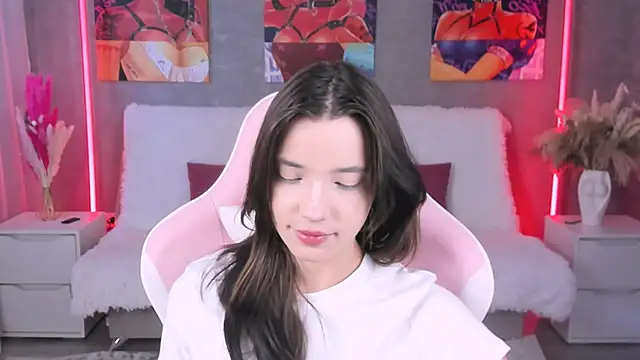 as1an girlfriend online show from 05.20.26