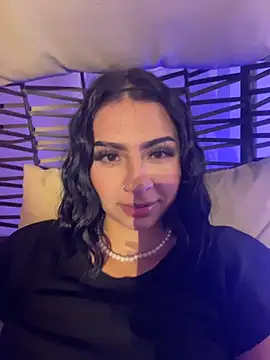 Hilary pinkk online show from 02.11.26