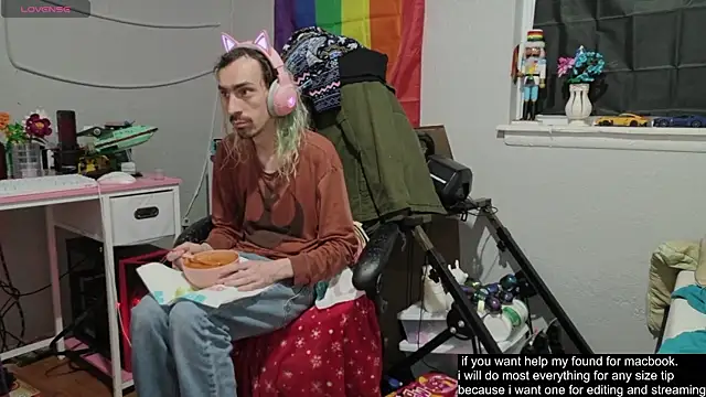 tallnerdyguy online show from 10.28.25