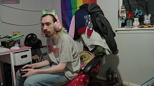 Snapshot of tallnerdyguy chatting on 01.19.26 tallnerdyguy online show from 01.19.26