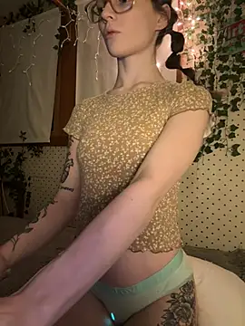 Snapshot of dreamteemergirl chatting on 02.07.26 dreamteemergirl online show from 02.07.26