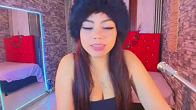 Snapshot of maribelsex303av chatting on 11.14.25 maribelsex303av online show from 11.14.25