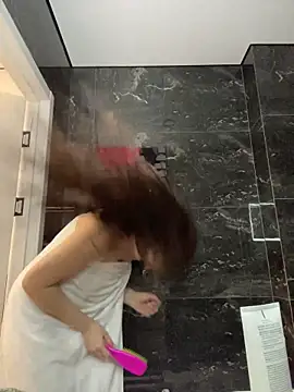 CurlyLara online show from 11.10.25