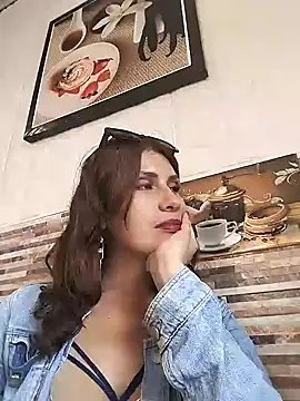 Snapshot of Alysson-- chatting on 01.14.25 Alysson-- online show from 01.14.25