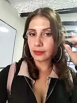 Snapshot of Alysson-- chatting on 01.15.25 Alysson-- online show from 01.15.25