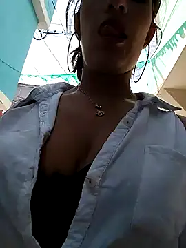 Snapshot of Alysson-- chatting on 01.16.25 Alysson-- online show from 01.16.25