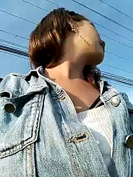 Snapshot of Alysson-- chatting on 01.21.25 Alysson-- online show from 01.21.25