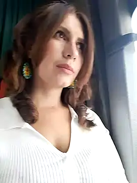 Snapshot of Alysson-- chatting on 01.28.25 Alysson-- online show from 01.28.25