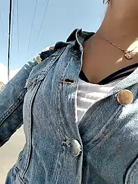 Snapshot of Alysson-- chatting on 01.30.25 Alysson-- online show from 01.30.25