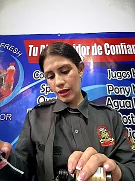 Snapshot of Alysson-- chatting on 10.07.25 Alysson-- online show from 10.07.25