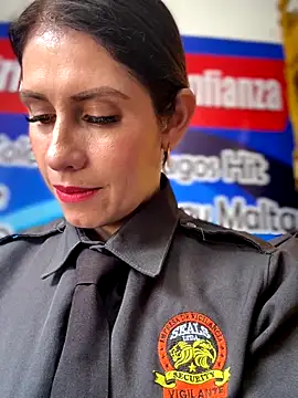 Snapshot of Alysson-- chatting on 10.20.25 Alysson-- online show from 10.20.25