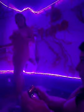 Snapshot of Alysson-- chatting on 10.26.25 Alysson-- online show from 10.26.25