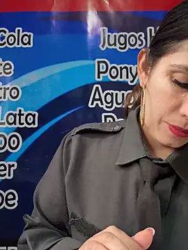 Snapshot of Alysson-- chatting on 11.13.25 Alysson-- online show from 11.13.25