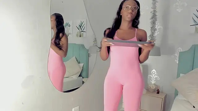 Khenta Michells online show from 01.24.25