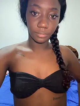 Khenta Michells online show from 04.15.26