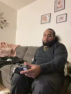 Snapshot of Pap1_Champo chatting on 12.24.24 Pap1 Champo online show from 12.24.24