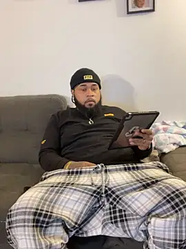 Snapshot of Pap1_Champo chatting on 01.16.25 Pap1 Champo online show from 01.16.25