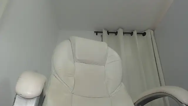 Snapshot of Abby_Halliwey chatting on 03.09.25 Abby Halliwey online show from 03.09.25