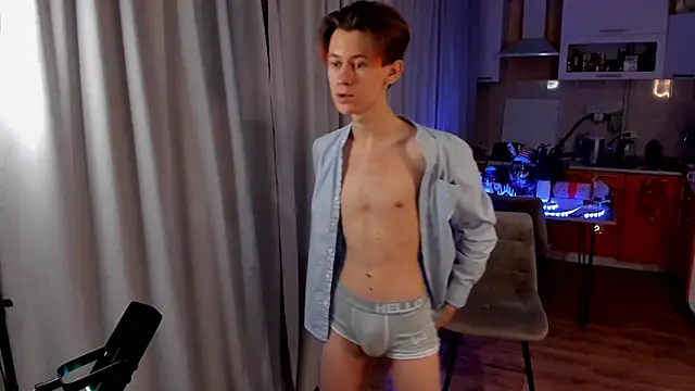 Snapshot of AndrewwCarter2 chatting on 02.27.25 AndrewwCarter2 online show from 02.27.25