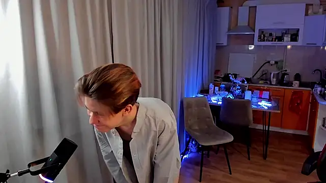 Snapshot of AndrewwCarter2 chatting on 03.07.25 AndrewwCarter2 online show from 03.07.25