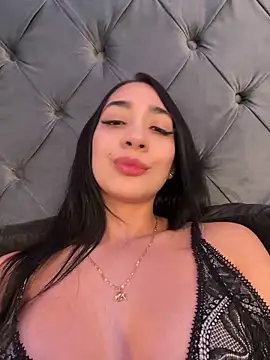 julieta jewel online show from 02.26.25