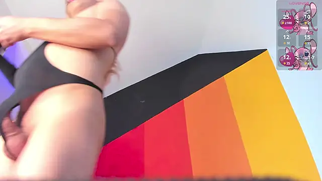 Snapshot of zaid_lion chatting on 11.24.25 zaid lion online show from 11.24.25