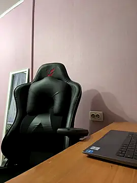 LizzyShine online show from 10.16.25