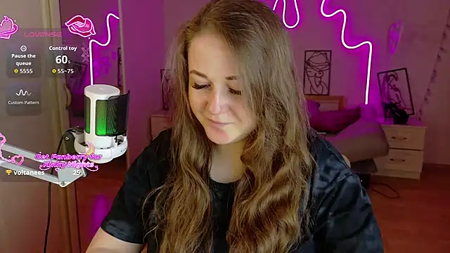 LizzyShine online show from 11.20.25