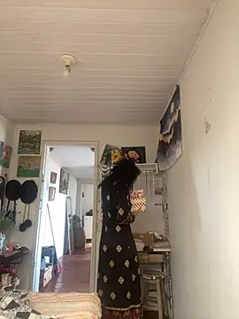 Snapshot of magalunabb chatting on 09.20.25 magalunabb online show from 09.20.25