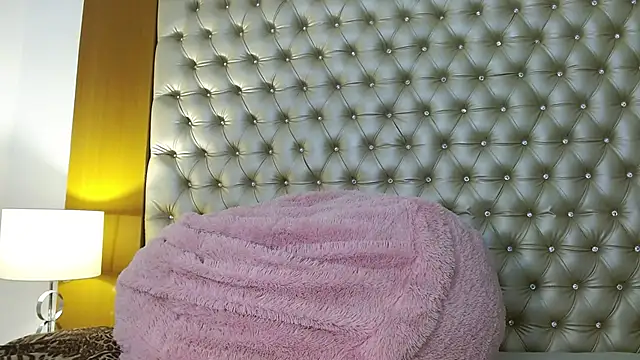 Snapshot of MegannMyerss chatting on 03.05.25 MegannMyerss online show from 03.05.25