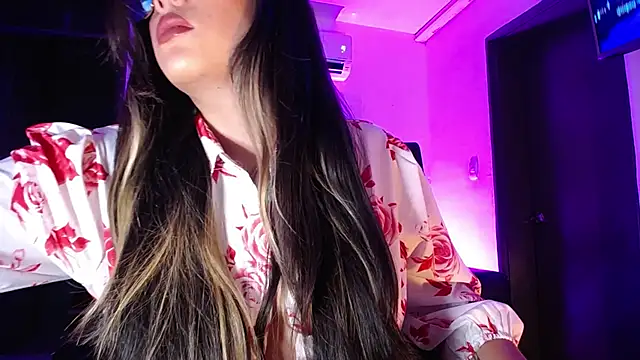 Snapshot of MegannMyerss chatting on 03.15.25 MegannMyerss online show from 03.15.25