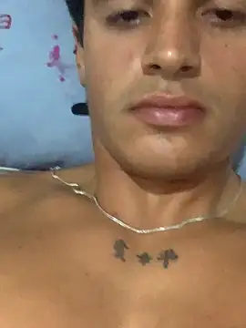 Snapshot of Babzinho_ chatting on 10.22.25 Babzinho online show from 10.22.25