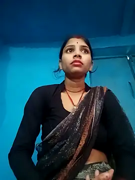 Snapshot of Nisha_Cute chatting on 10.19.25 Nisha Cute online show from 10.19.25