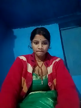 Snapshot of Nisha_Cute chatting on 10.29.25 Nisha Cute online show from 10.29.25