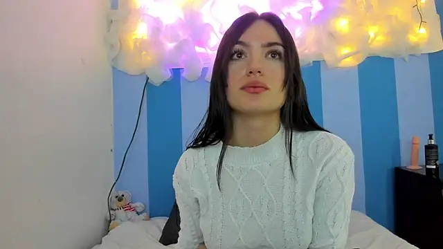 Snapshot of britny_clouds chatting on 01.09.25 britny clouds online show from 01.09.25