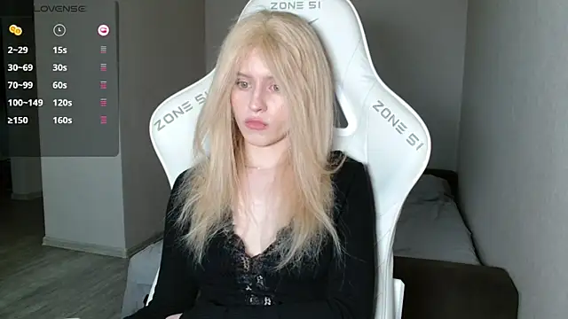 LizaKisses online show from 02.25.26