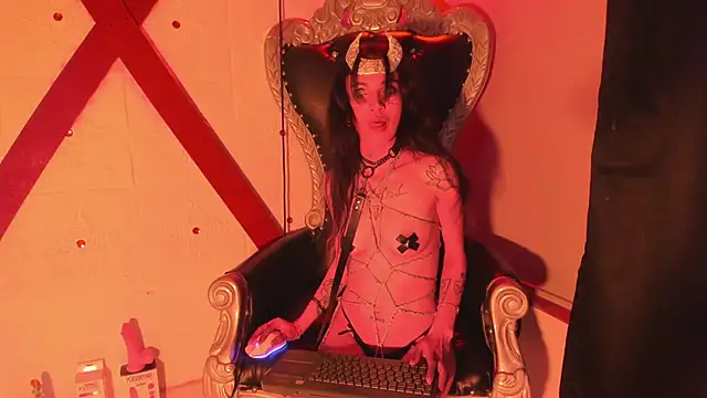 lauren evans96 online show from 11.15.25