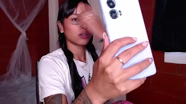 Snapshot of Priyalakshmi_ chatting on 11.22.25 Priyalakshmi online show from 11.22.25