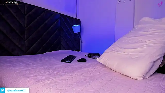 Luca ferrer  online show from 02.10.25