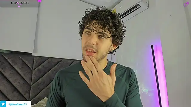 Luca ferrer  online show from 02.12.26