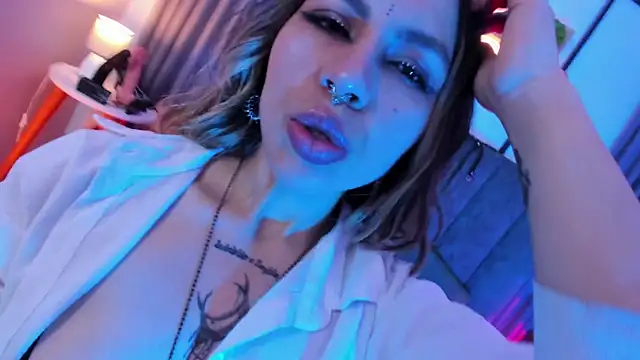 Snapshot of delilah_fix chatting on 02.13.26 delilah fix online show from 02.13.26