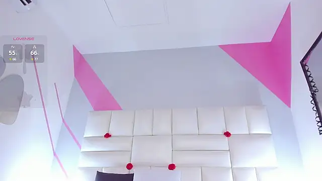 Nicol Betancur online show from 12.22.24