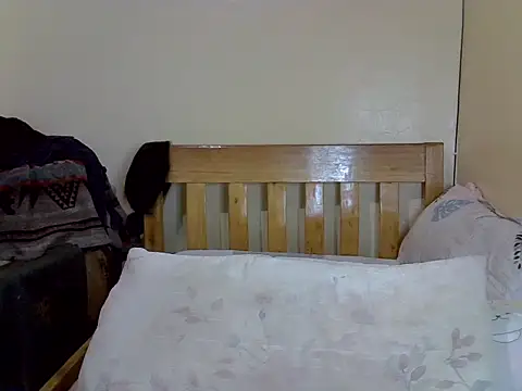 Horny-slut  online show from 03.19.25