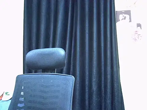 Horny-slut  online show from 04.18.26