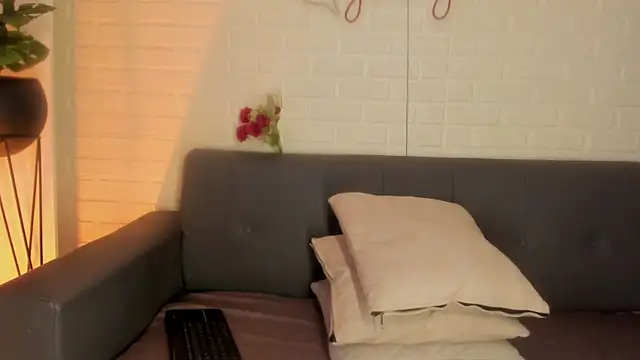 karina gomez 18 online show from 01.11.26